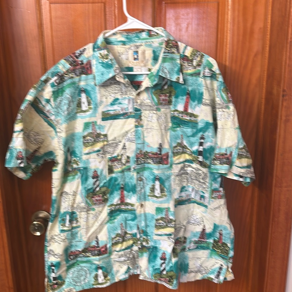 Kahala Hawaiian Islands Aloha Shirt Lighthouses across the USA size XL